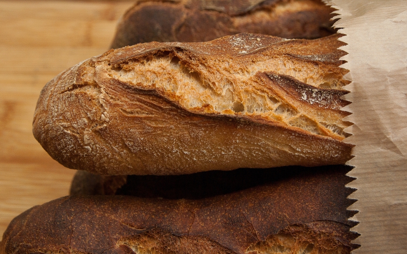 ecommerce-TRANS EN PROVENCE-min_dish-food-baking-cuisine-bread-bakery-399077-pxhere.com